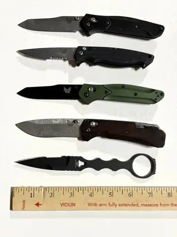 LOT OF 5 BENCHMADE POCKET KNIVES - USED!