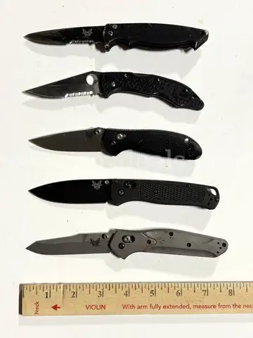 LOT OF 5 BENCHMADE POCKET KNIVES - USED!