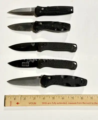 LOT OF 5 BENCHMADE POCKET KNIVES - USED!