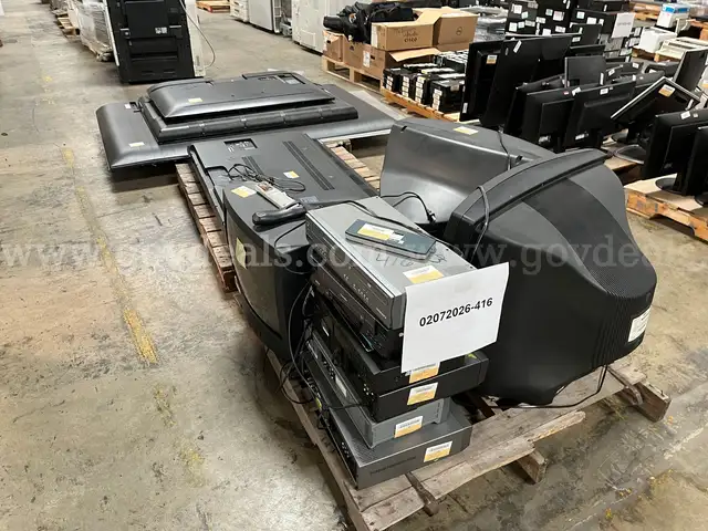 LOT OF TELEVISIONS AND VCRs