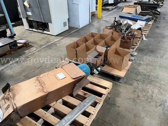 LOT OF MISC WAREHOUSE EQUIPMENT