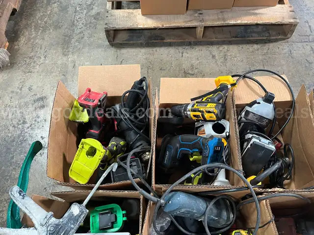 LOT OF POWER TOOLS