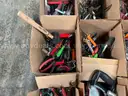 LOT OF POCKET KNIVES, HAND TOOLS AND CORKSCREWS