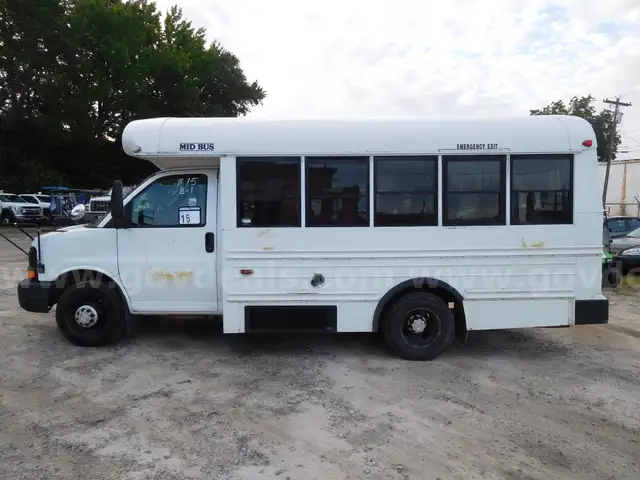 2007 Chevrolet 3500 MINI BUS