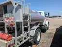 1999 Navistar International AVGAS Truck 12K