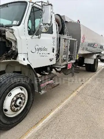 2007 Sterling Acterra Aircraft 5000 Gallon Jet A Refueler