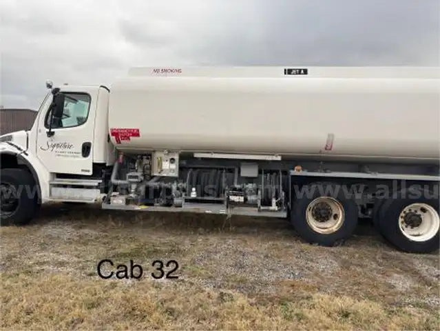 2006 Bosserman TRC 32 6000 Gallon Jet A Refueler