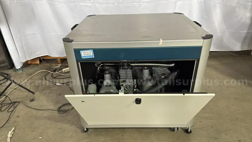 3ea Mass Spectrometer Table and Vacuum Pumps