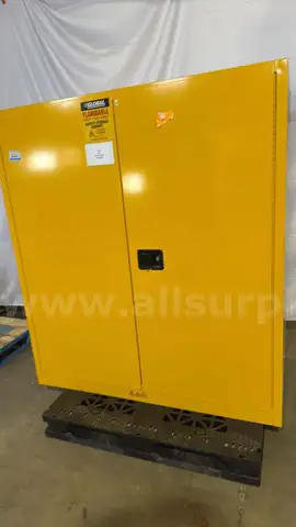 Global Industrial Flammable Safety Storage Cabinet, 45 Gallon, Yellow