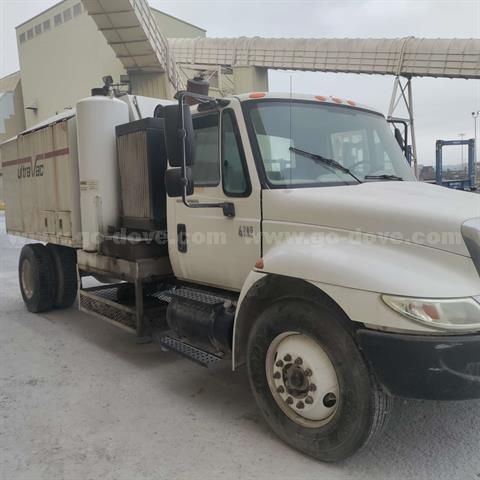 2005 International 4000 UltraVac Truck Series 4200 | GovDeals