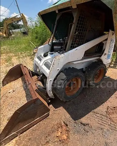 2007 MELROE 753 BOBCAT BUCKET LOADER (0054) - LUMBER