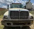 2004 INTERNATIONAL TRUCK (5232)- DUMP TRUCK