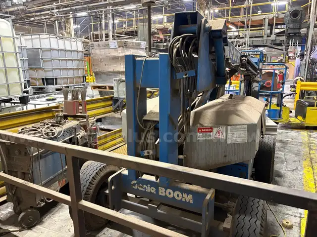 1995 Genie Z-30/20 500lb Lift Capacity. Boom Lift