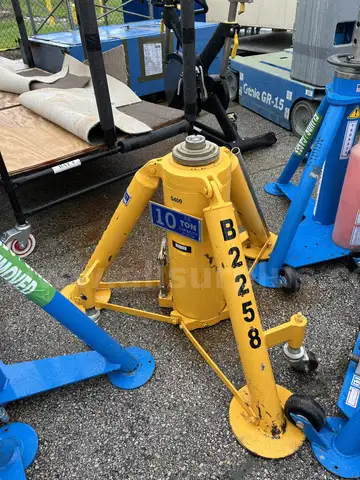 Malabar International 10 Ton Tripod Jack