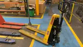 Record Electric Height Pallet Lifter 1000kg Max Lift