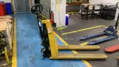 Record Electric Height Pallet Lifter 1000kg Max Lift
