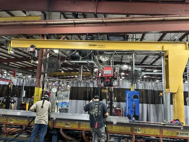 Jib Crane - Freestanding Base-Plate Mounted