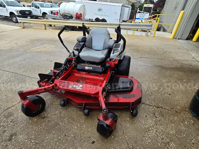 EXMARK ZERO TURN MOWER NEEDS REPAIR