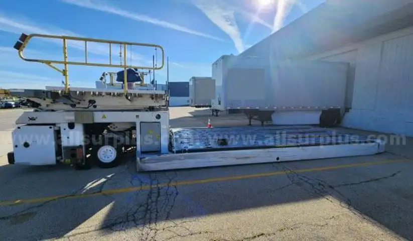 2005 TLD 929 Cargo Loader 220&#x22; - Diesel