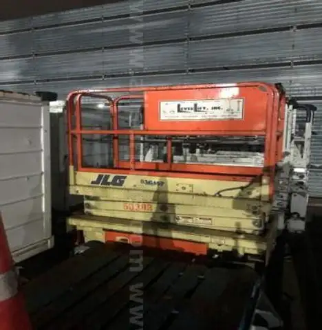 2000 JLG 1932E SCISSOR LIFT PLATFORM 16&#x2019; ELECTRIC