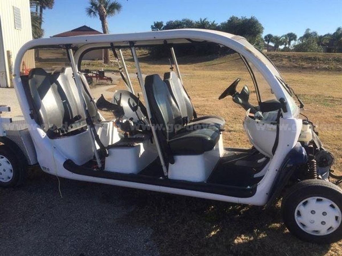 Polaris GEM e6 Electric Golf Cart | Go-Dove