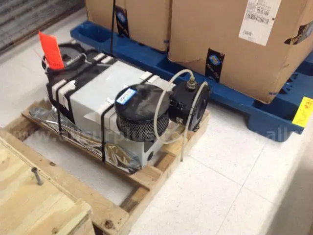 Leybold SV16 Vacuum pump