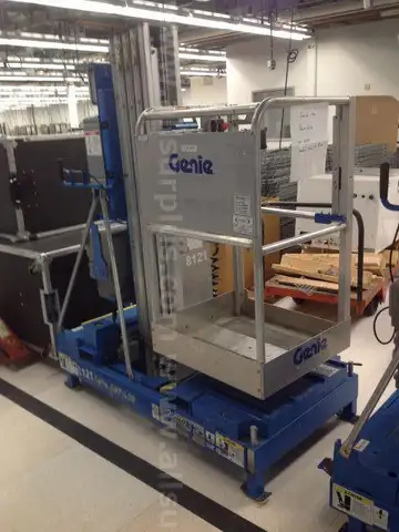 Genie IWP-20S Personnel lift