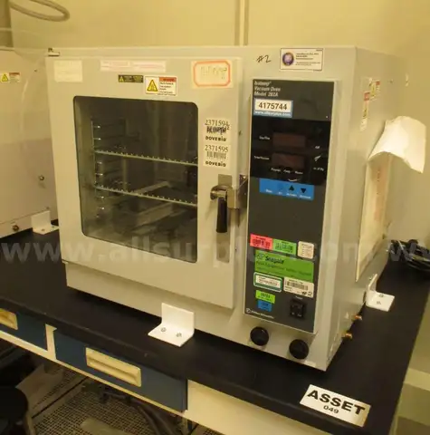 Fisher Scientific Isotemp 282A Vacuum Oven