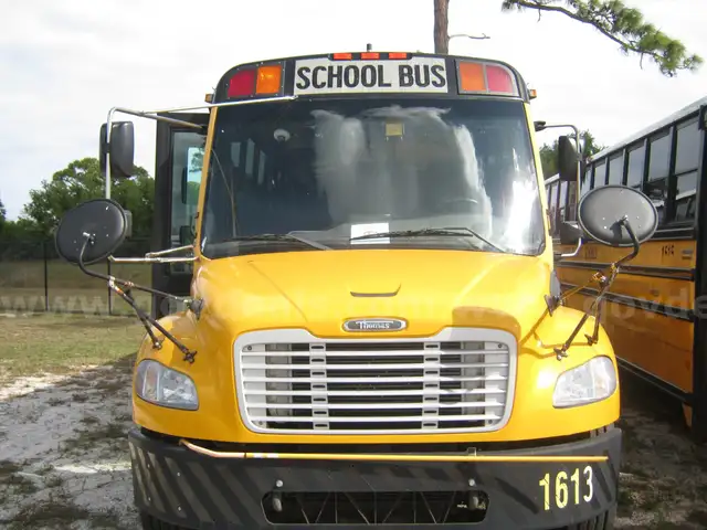 2016 Freightliner B2 Bus Chassis
