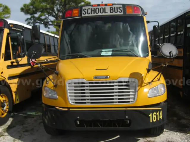 2016 Freightliner B2 Bus Chassis