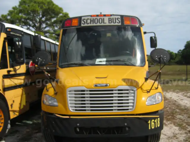 2016 Freightliner B2 Bus Chassis