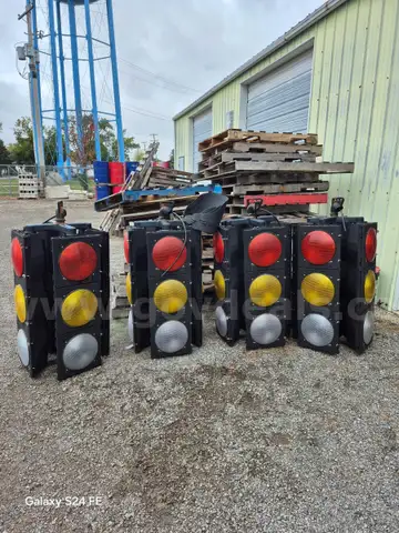 Four LED traffic signals
