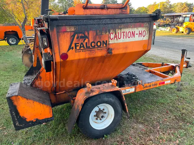 2008 Falcon Hot Patch Trailer