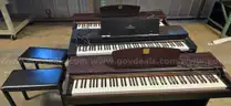 1 Lot of pianos
