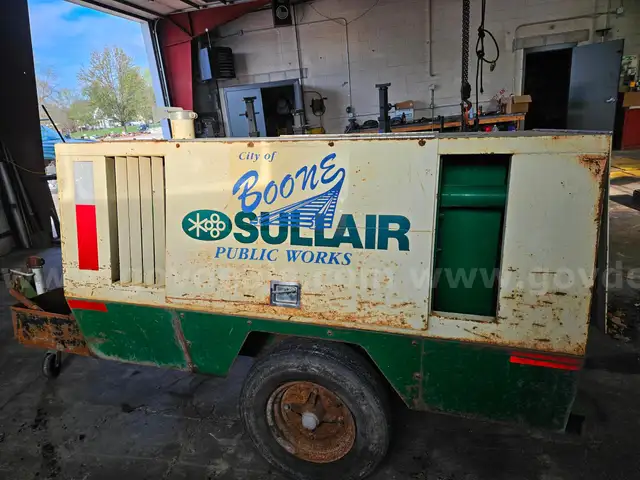 Sullair 185Q CFM 2W JD Portable Commercial Air Compressor