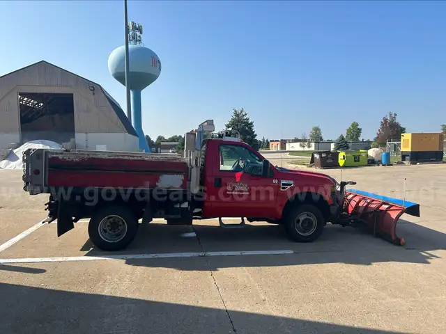 2008 Ford F-350 XL Super Duty + Boss Plow