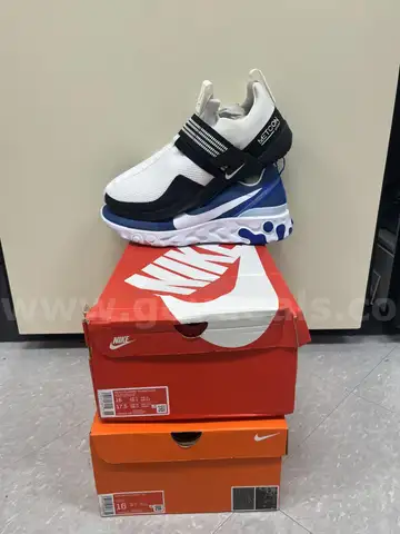 2 Pair Nike Size 16M Shoes