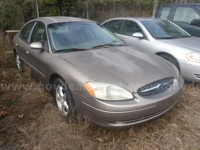 2002 Ford Taurus