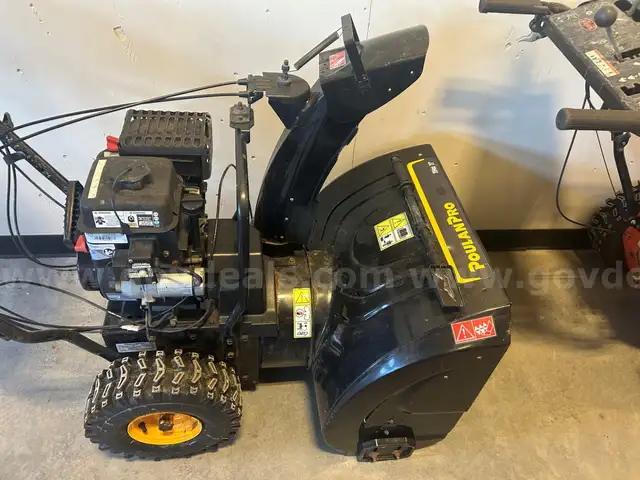 Poulan snowblower