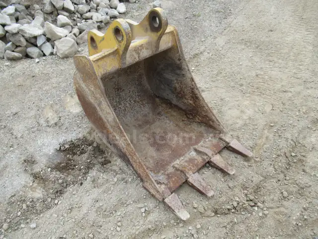 John Deere Bucket