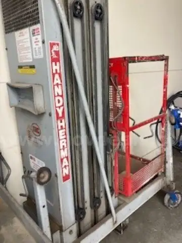 1991 Handy Herman Man Lift 24D