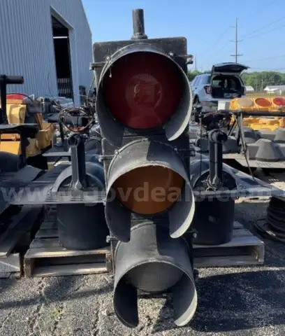 Lot # T-12 Eagle Vehicular Signal Heads