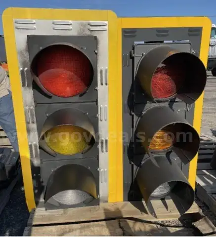 Lot # T-20 Vehicular signal heads.