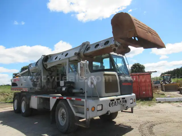 2004 Gradall XL 4100 Series II