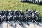 Self contained breathing apparatus harness&#x27; and tanks