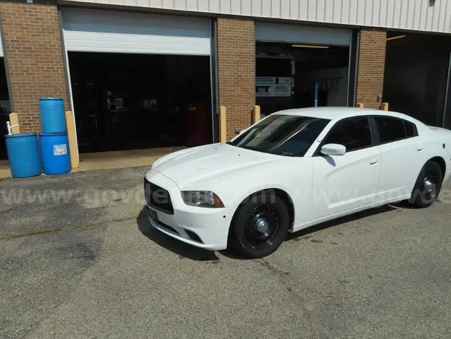 2014 Dodge Charger PPV V8 AWD - Runs on both Gasoline &#x26; Propane (propane system not working)