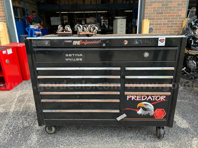 MATCO Tools 11-Drawer Predator Rollaway Tool box - needs some repair