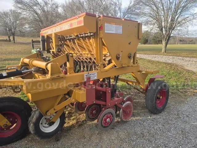 2015 Haybuster 77C Seed Drill