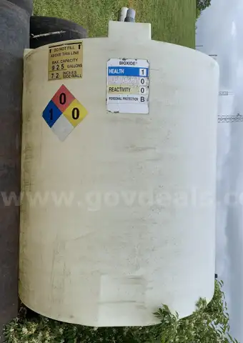 925 Gallon Single-Wall Bulk Tank