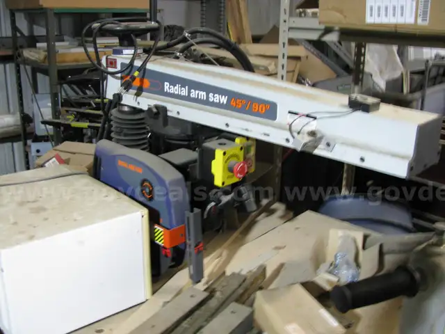 Radial Arm Saw
